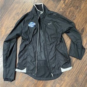 Nike wind breaker jacket